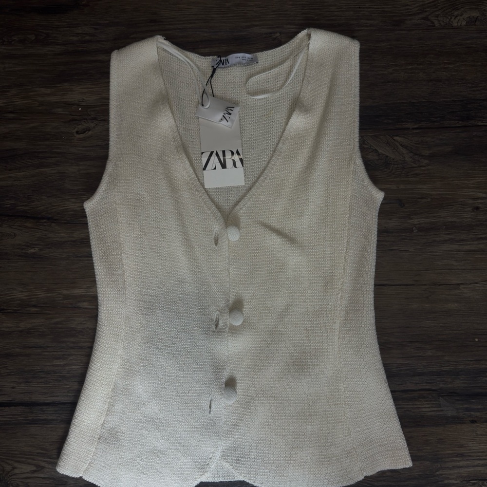 Zara Cream Textured Button Tank Top - Picture 4 of 4
